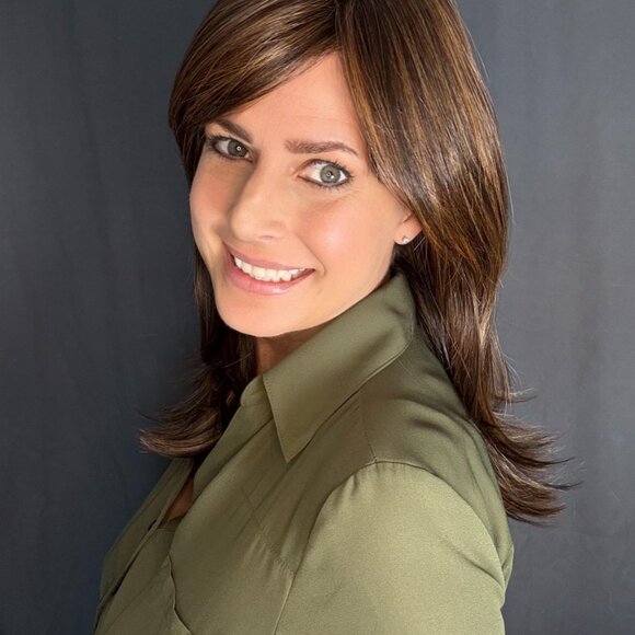 Brown lace front wig - HD Lace nearly undetectable - Picture 5 of 9